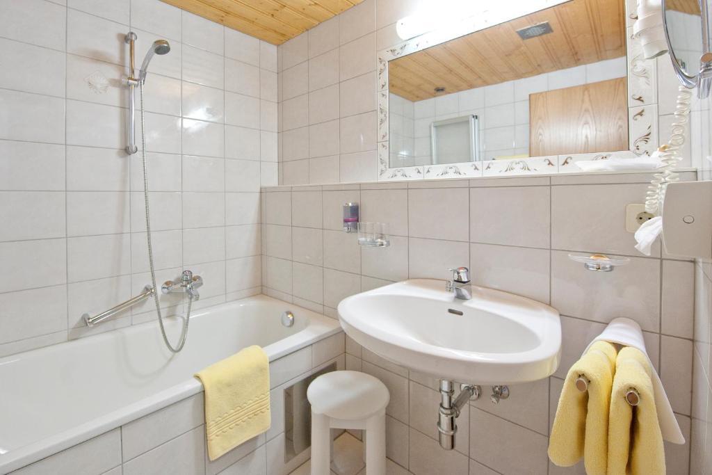Hotel Jagdhof Bed & Breakfast Obergurgl Room photo