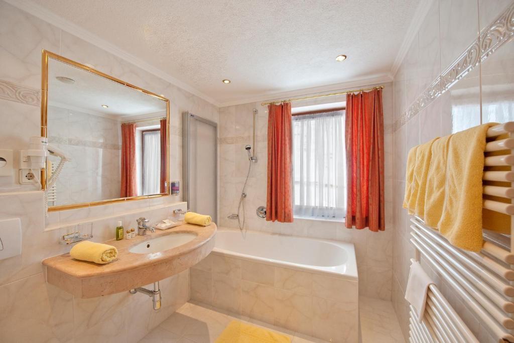 Hotel Jagdhof Bed & Breakfast Obergurgl Room photo