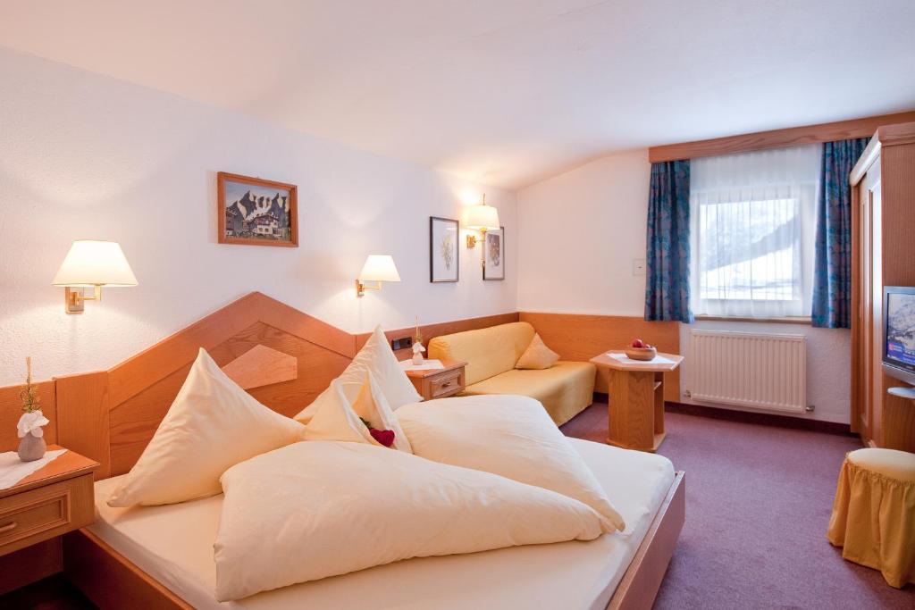 Hotel Jagdhof Bed & Breakfast Obergurgl Room photo